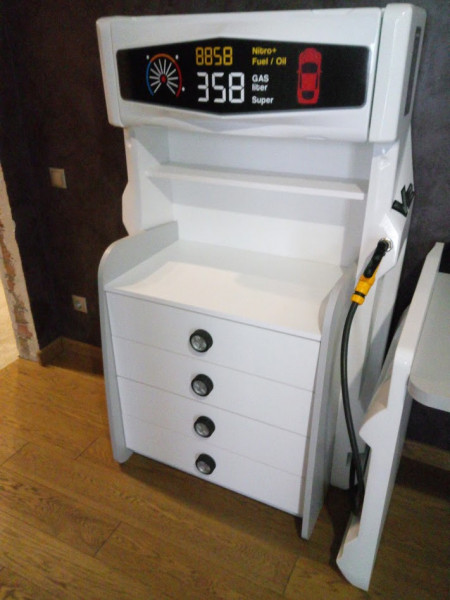 Комод білий з серії Автомобільні пристрасті